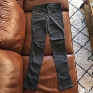 Joe’s Jeans Size 26 Chelsea fit/Mist wash